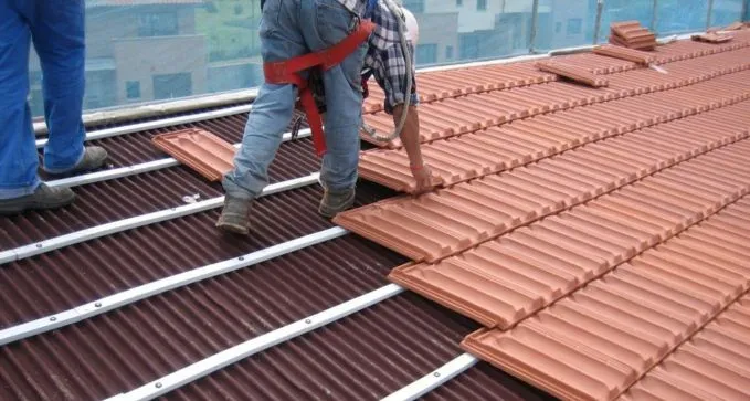 instalar onduline bajo teja en laredo, cantabria