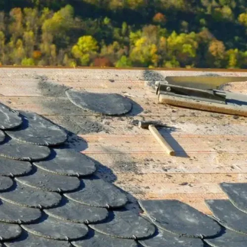 mantenimiento de tejados de pizarra en Torrelavega, Cantabria